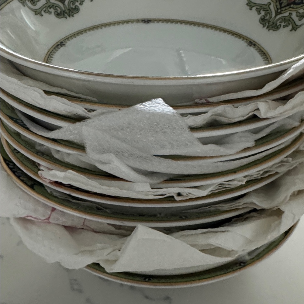 Noritake Surrey Pattern Bowls - Picture 5 of 5